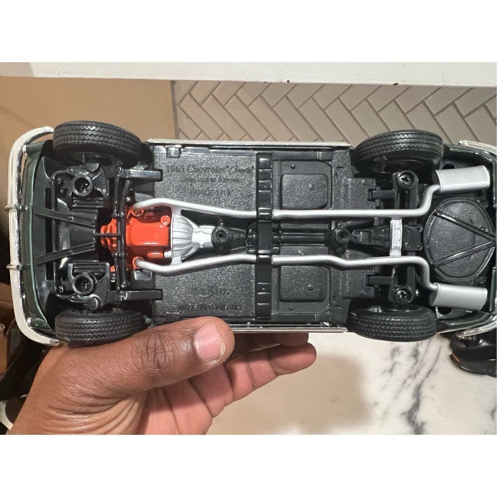 Maisto, Special Edition,  1965 Corvette Fasrback, 1/ 18 Scale - Picture 11 of 11
